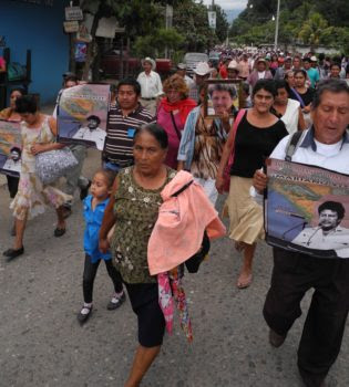 Solidarízate ¡el primer caso! Embajada canadiense a los tribunales por su intervención indebida en conflicto minero en México
