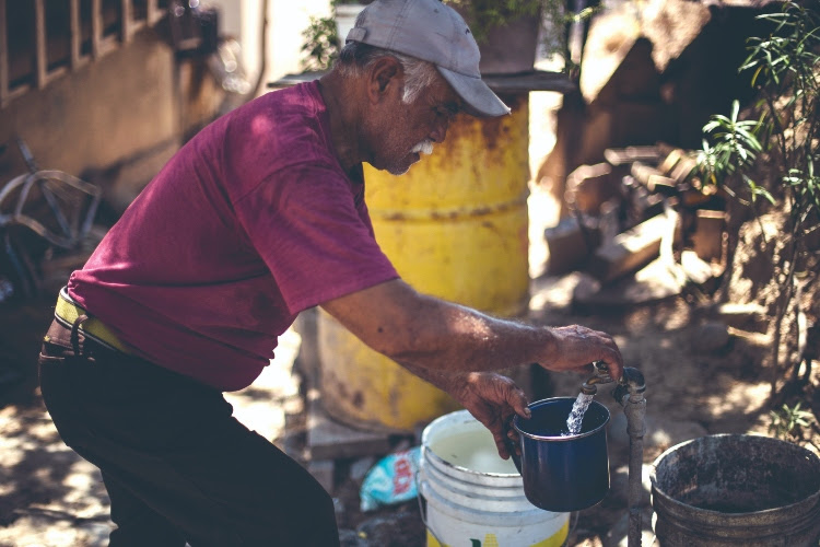 ‘Privatizan’ uso de agua en México